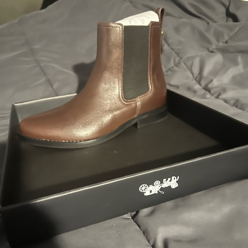 Coach woman’s Maeve Chocolate Brown Chelsea Boots New In the Box